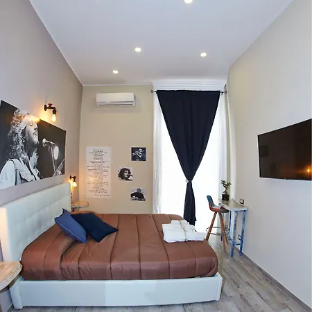 Bed & Breakfast Artisti Sustinea Naples