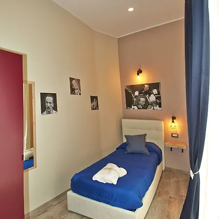 Artisti Sustinea 4*