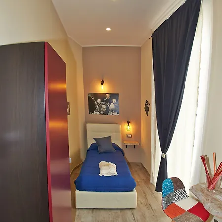 Bed & Breakfast Artisti Sustinea 4*