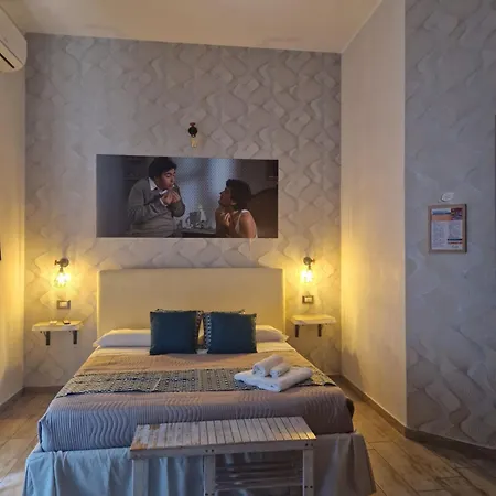 Bed and Breakfast Artisti Sustinea Νάπολη