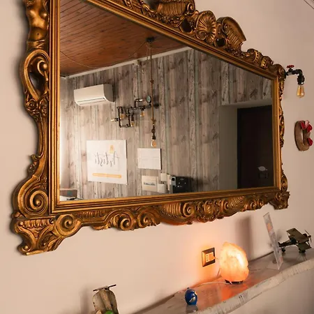 Artisti Sustinea Bed and Breakfast
