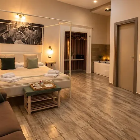 Artisti Sustinea 4*