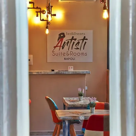 לינה וארוחת בוקר Artisti Sustinea נאפולי