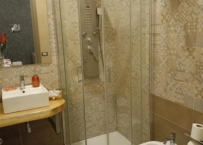 Artisti Sustinea 4* Νάπολη
